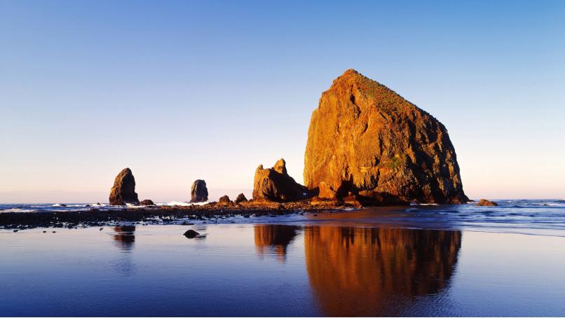 Photo via Cannonbeach.org