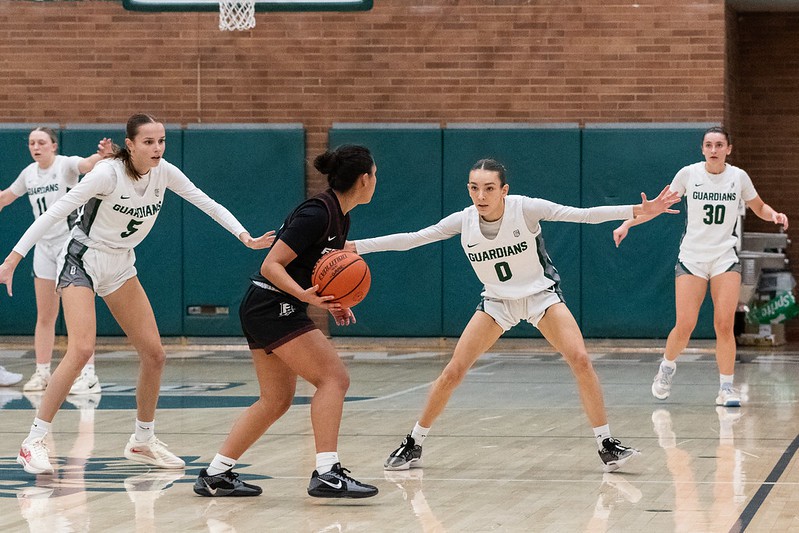IBW Varsity Women's Basketball takes on Franklin during the 2024-25 season. Photo by Wells Guardian Photos via Flickr