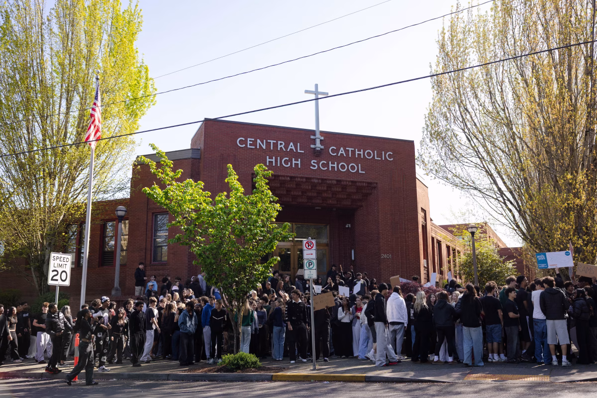 Photo taken by Alison Barr from The Oregonian 